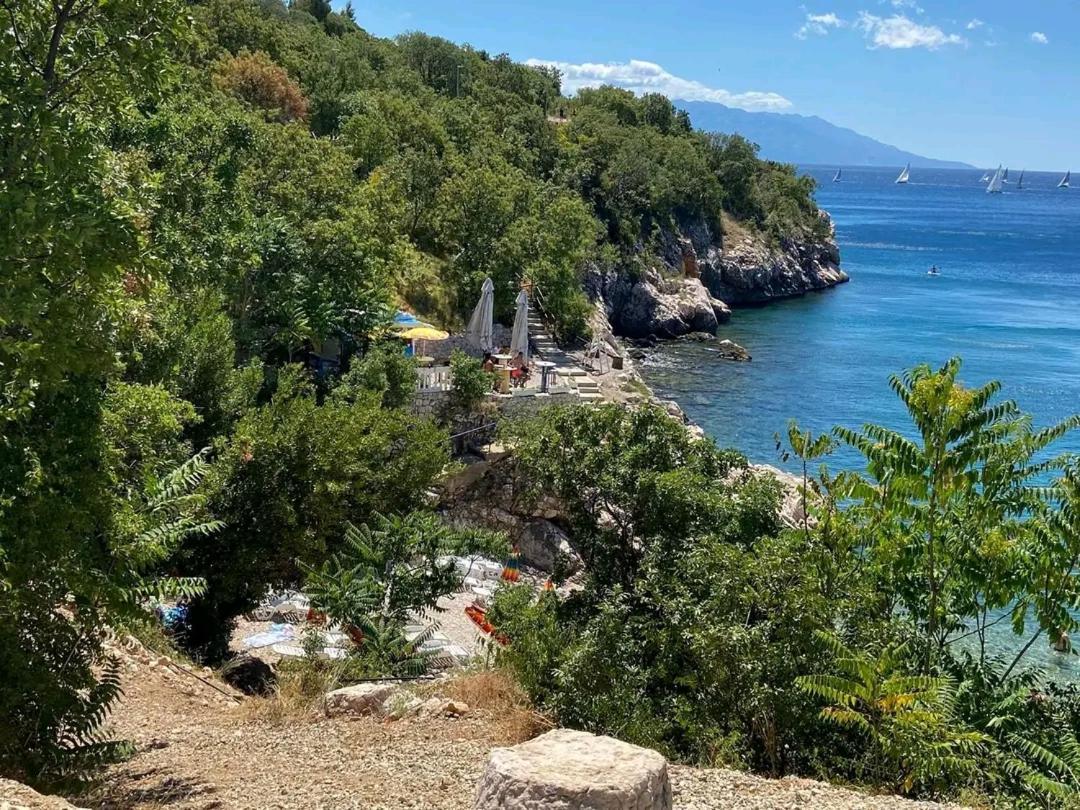 Mirjam Apartamento Novi Vinodolski Exterior foto
